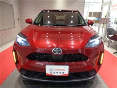 ヤリスクロス Z