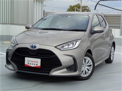 トヨタ　ヤリス ハイブリッド Z