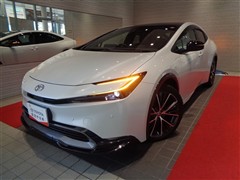 トヨタ プリウス Z