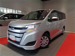 トヨタ ノア X