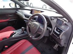 UX250h Fスポーツ