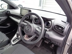 ヤリス ハイブリッド Z