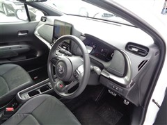 アクア GR スポーツ