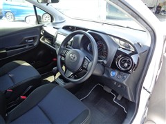 ヴィッツHV FセーフティED2