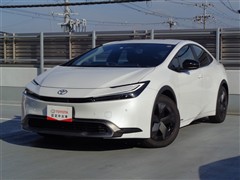 トヨタ　プリウス U