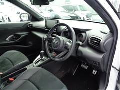ヤリスクロス HV GR SPORT