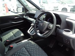ヴォクシー ハイブリッド S-Z