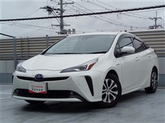 トヨタ プリウス A