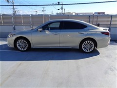 ES300h バージョンL