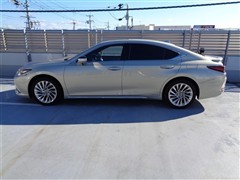 ES300h バージョンL