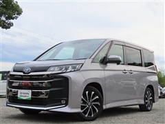 トヨタ ノア HV S-Z 7ニンノリ