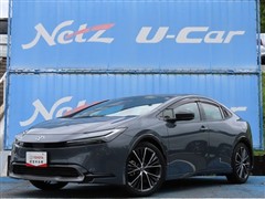 トヨタ　プリウス Z