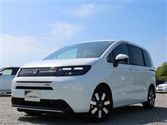 ホンダ　フリード E:HEV エアー EX