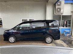 ヴォクシー 4WD V