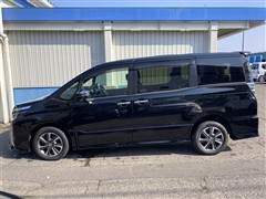 ヴォクシー 4WD ZS キラメキ3