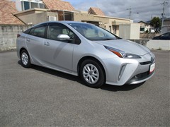 プリウス S SAFETY PLUS2