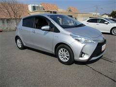 ヴィッツ ハイブリッド F