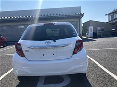 ヴィッツ F