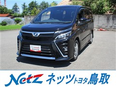 トヨタ ヴォクシー HYBRID ZS