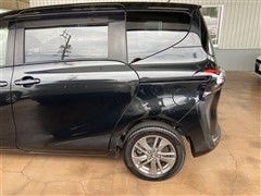 シエンタ 4WD G Cuero