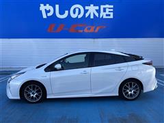 プリウス Sセーフティプラス