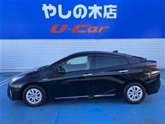 プリウス Sセーフティプラス