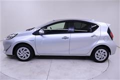 アクア S スタイルブラック