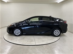 プリウス S セーフティプラス