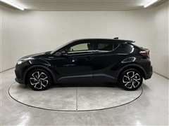 C-HR ハイブリッド G