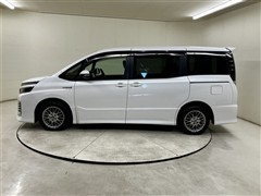 ヴォクシー ハイブリッド ZS