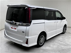 ノア ハイブリッド SI