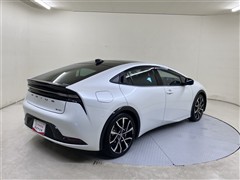プリウスPHV Z