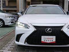 レクサスES ES300h Fスポーツ