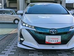 プリウスPHV A
