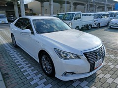 クラウンHV ロイヤルサルーン