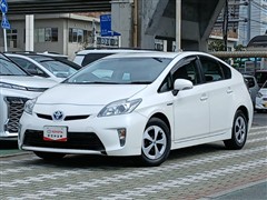 トヨタ プリウス S