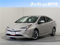 トヨタ プリウス A ツーリングセレクション