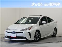 トヨタ プリウス S