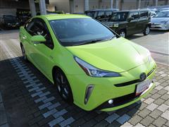 プリウス A プレミアムツーリング