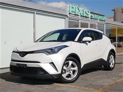 トヨタ C-HR S-T LEDパッケージ