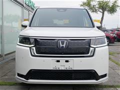 ステップワゴンE:HEVスパータP