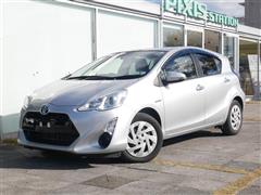 トヨタ アクア S スタイルブラック