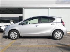 アクア S スタイルブラック