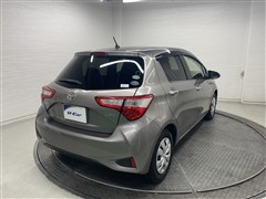 ヴィッツ ジュエラ