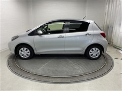 ヴィッツ F LEDエディション