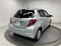 ヴィッツ F LEDエディション