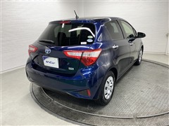 ヴィッツ ハイブリッド F アミー