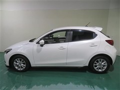 デミオ 13S Lパッケージ