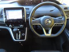 セレナ HWS Vセレクション