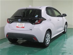 ヤリス ハイブリッド G